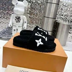 Louis Vuitton Slippers（10 styles）-0465  