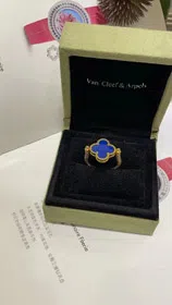 Van Cleef & Arpels Sapphire Agate x Gold Laser Clover Reversible Ring-3730  