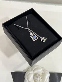 Chanel blue heart silver full diamond double C perfume bottle necklace-3750  